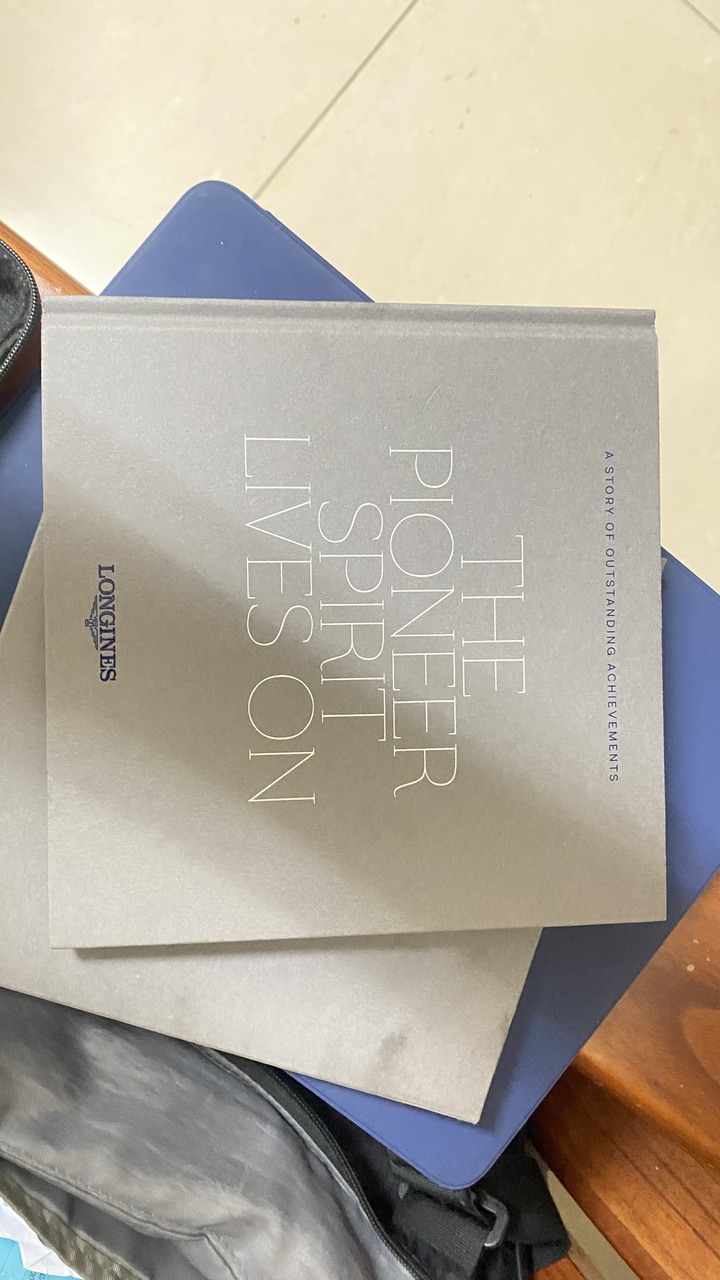 請問浪琴錶的品質有那麼差嗎？（新錶不鏽鋼錶殼利利的，這樣正常嗎？！謝謝