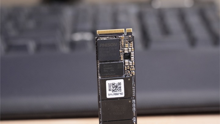 點我看大圖 散熱片買一送一?筆電桌機都適合的頂級 SSD!T-FORCE CARDEA A440 2T