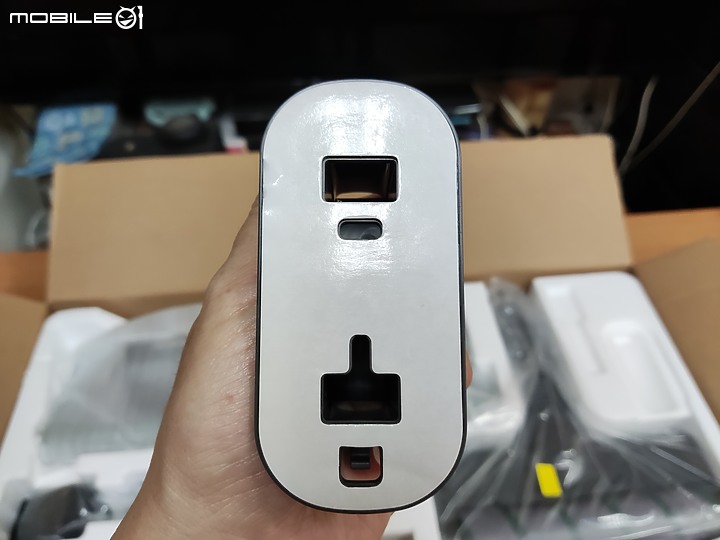 【 體驗分享 】Panasonic MC-A13G 羽量級無線吸塵器，極致輕巧天天打掃也不累！