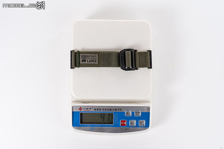 UAG x Apple Watch錶帶開箱|改款新品連發,軍風簡潔我都要!