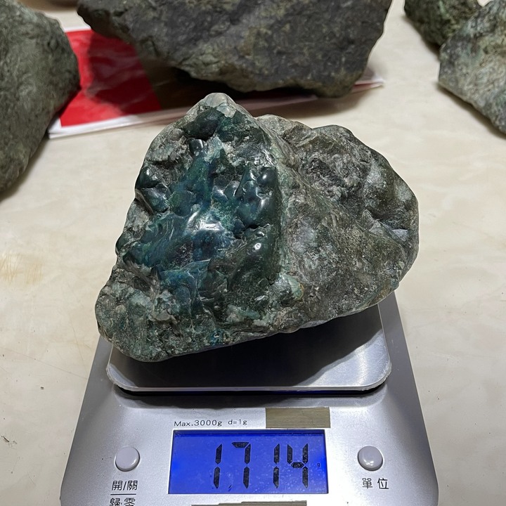 請教一下關於綠松石原礦