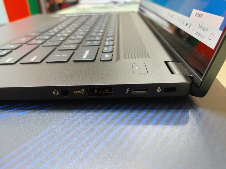購入文書筆電，捷元15t evo