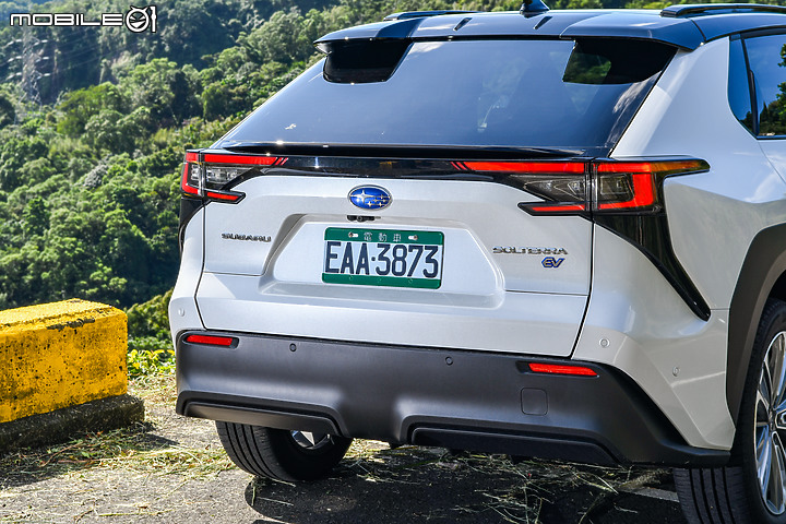 Subaru Solterra 試駕 │ 不失靈魂的純電,滿配bZ的體驗!