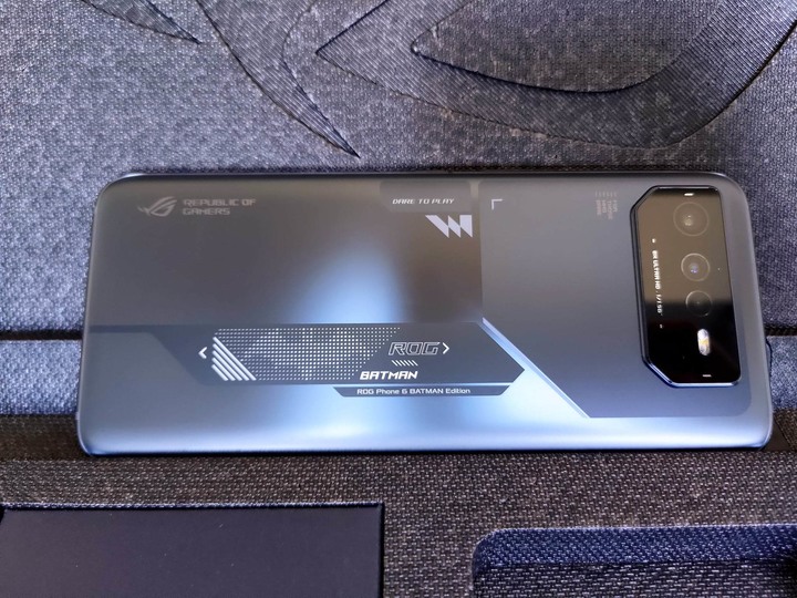 ROG6 X BATMAN 聯名版開箱