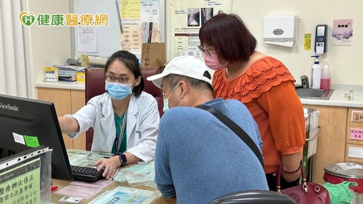 年末掃除彎腰搬重物突然劇痛小心骨鬆無聲引起嚴重骨折