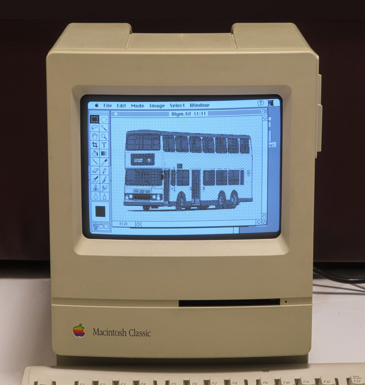 點我看大圖 【攝影分享】用肥皂水把Macintosh Classic救回來了
