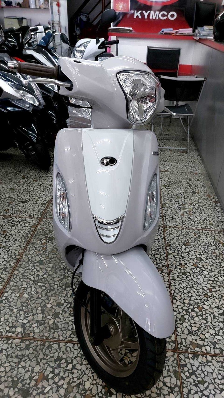 妳再不換車 我就偷偷幫妳換