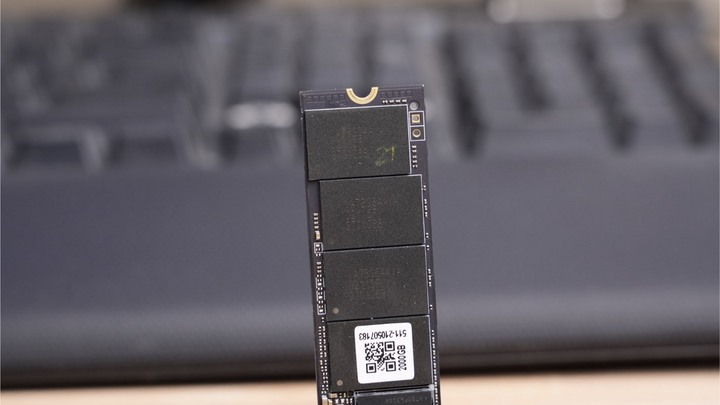點我看大圖 散熱片買一送一?筆電桌機都適合的頂級 SSD!T-FORCE CARDEA A440 2T