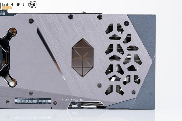 微星 GeForce RTX 4080 SUPRIM X 16GB 顯示卡開箱實測 以華麗外觀打造的新世代高階旗艦