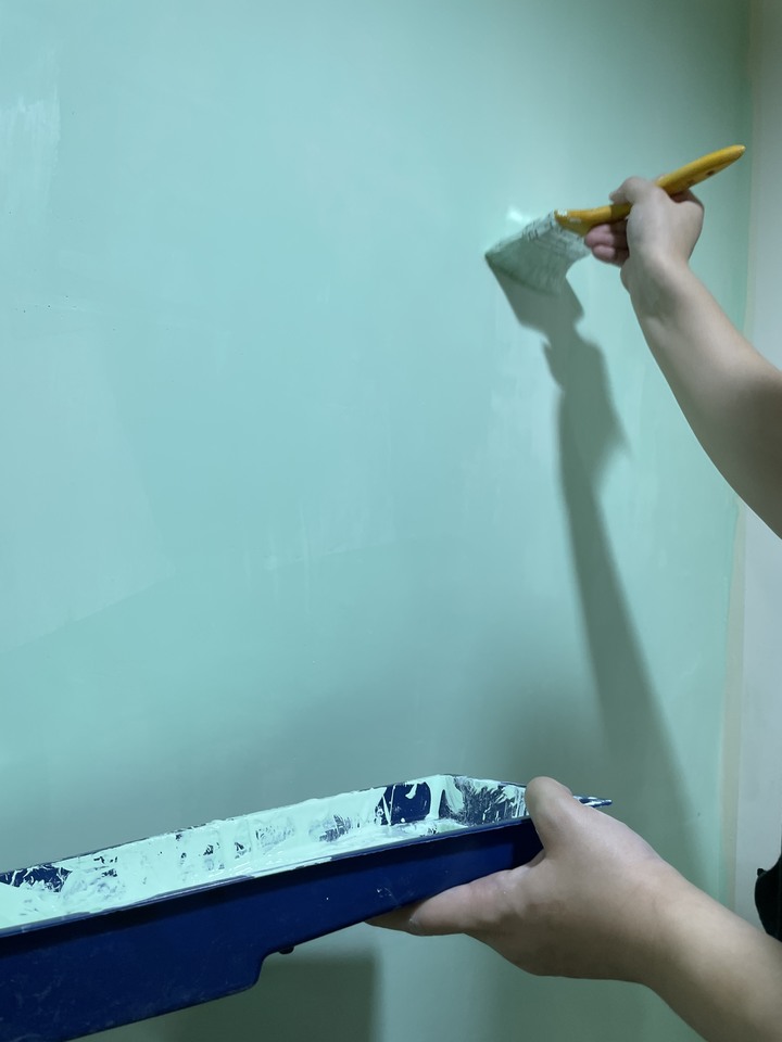 【分享】自己處理壁癌，順便換上一面舒服的粉刷牆！