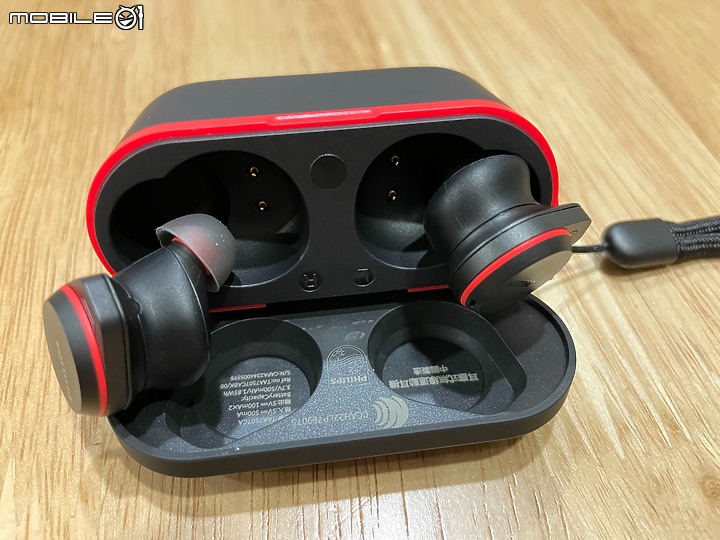 點我看大圖 【開箱】飛利浦真無線藍牙運動耳機 TAA7507 - 降噪出色、配戴舒適、音質更佳