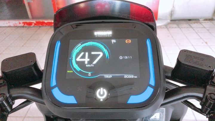 宏佳騰智慧電車Ai-1 Ultra Belt 試乘新體驗初分享！