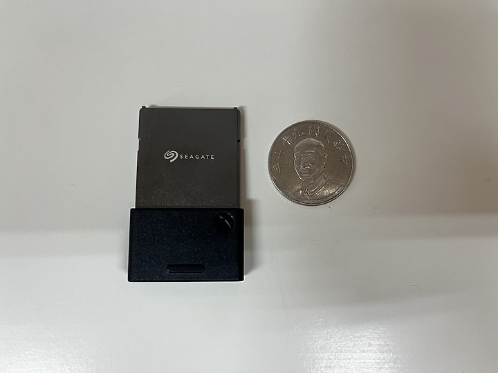 點我看大圖 還是入手了 Seagate Gaming XBOX 1TB