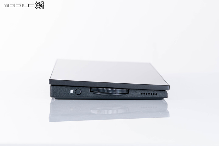 ASUS ProArt PA147CDV 可攜式螢幕開箱實測 以精準色彩與觸控設計提供高效作業能力