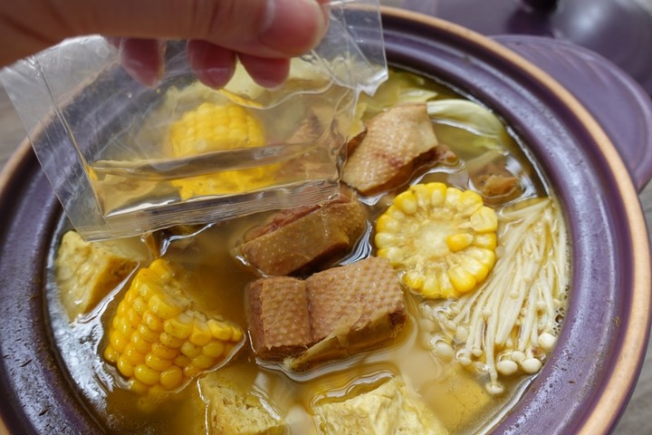 同事推薦的台酒年菜開箱