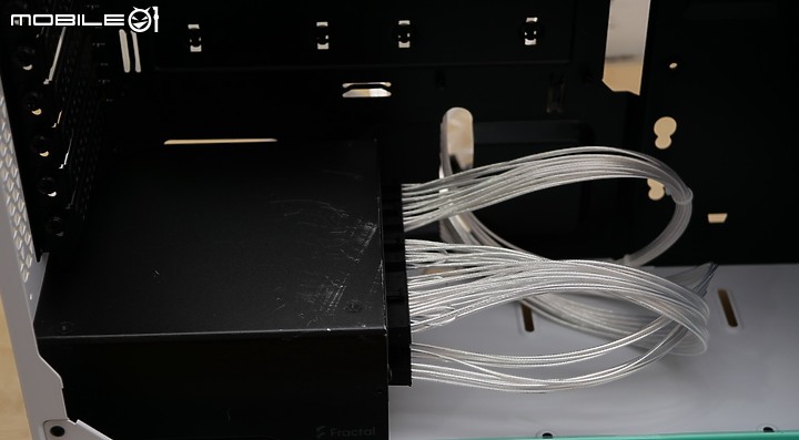 入門大空間 Fractal-Design Focus 2 開箱