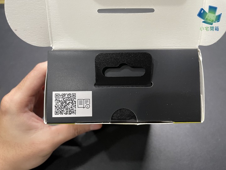 點我看大圖 【小宅開箱】海盜船迷你三角刃減重啦!Corsair Katar Elite Wireless無線三模電競滑鼠開箱