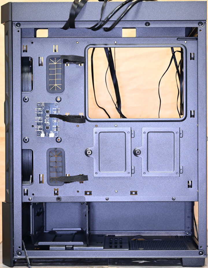 Cougar DUOFACE RGB機殼開箱