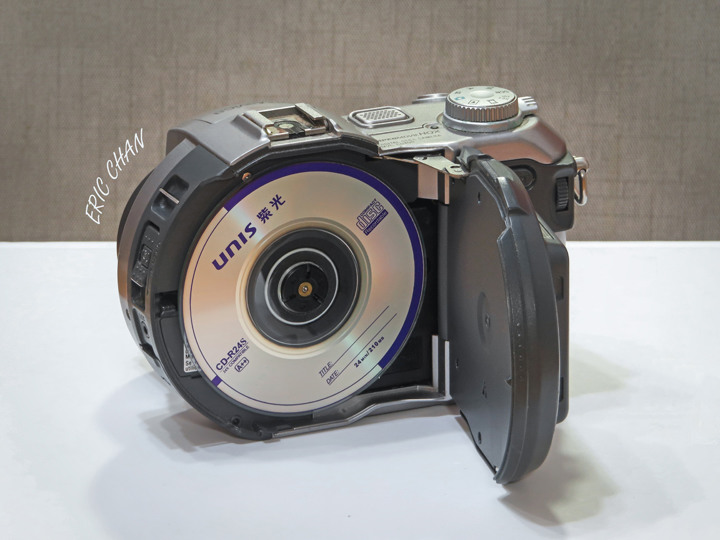 【懷舊分享】光碟式相機 - Sony Mavica CD400