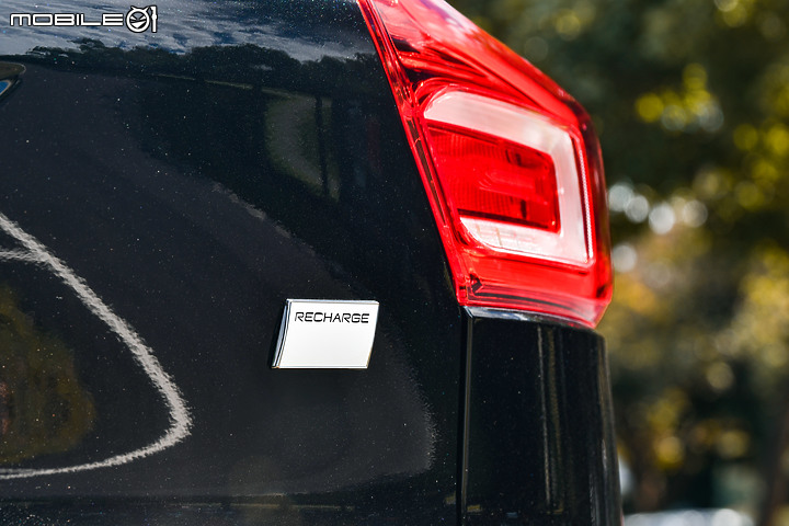 Volvo XC40 Recharge Single Motor全台首試(租?) │ 更便宜也更好開,先相處後再購買!