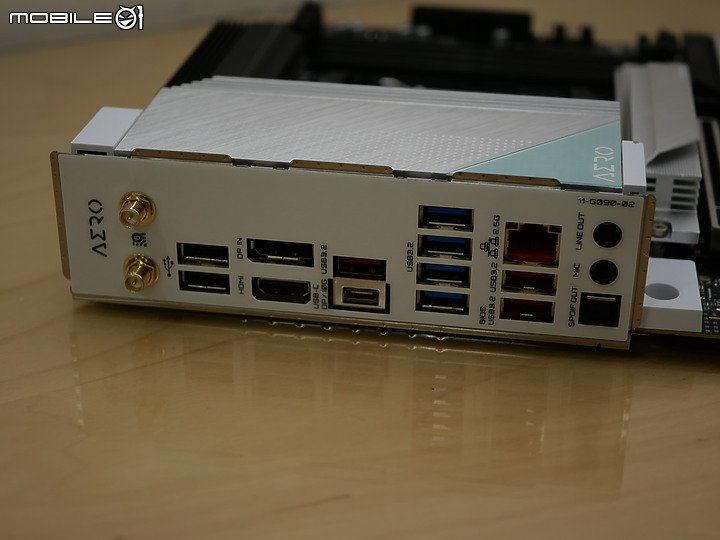 點我看大圖 入門創作系無光害 GIGABYTE B650 AERO G / AMD R7 7700X 開箱