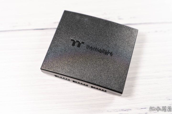 [開箱] 新舊電腦皆可RGB TT曜越 SWAFAN120 三入組