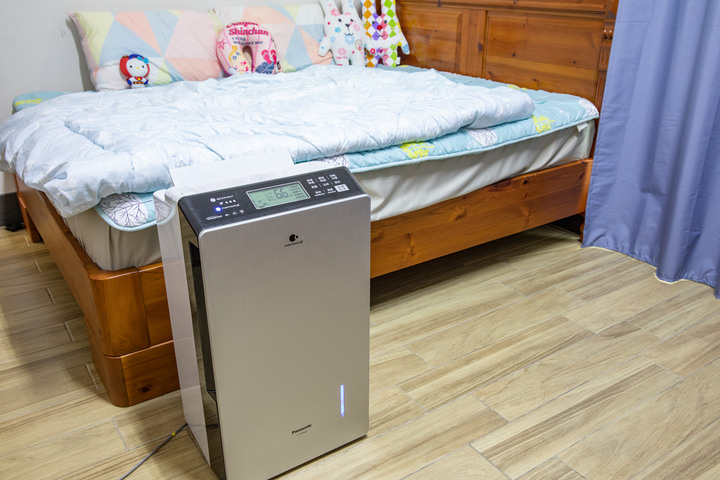 體驗 Panasonic變頻省電雙科技除濕機 F-YV50LX，讓全家人一起美好生活