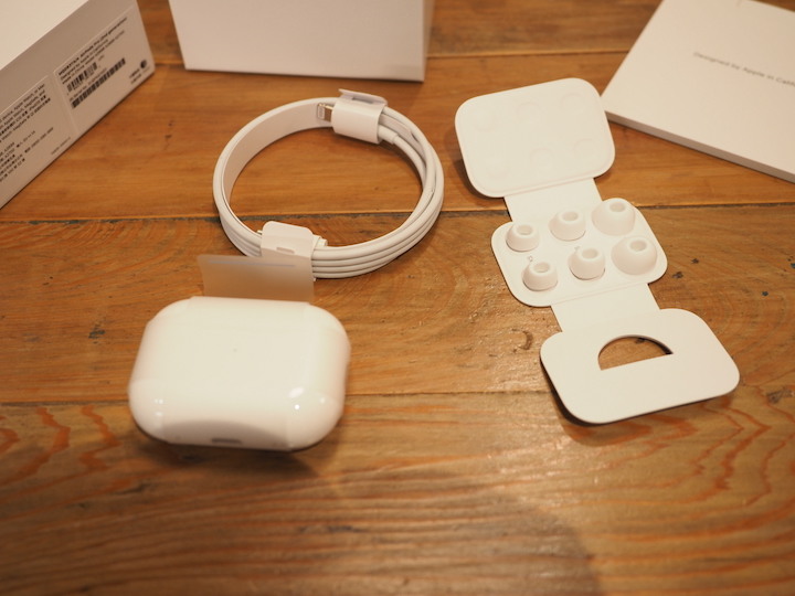 AirPods Pro 2 開箱 | 無線釋放束縛好愜意
