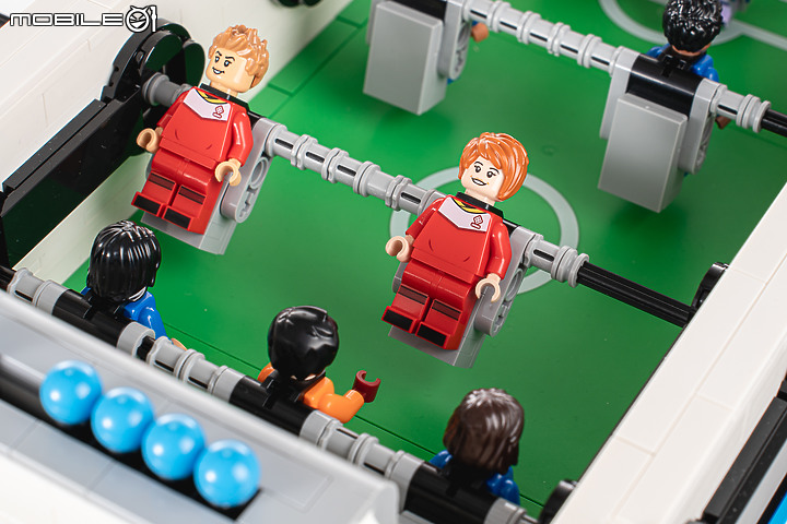 樂高LEGO Ideas 21337「手足球」｜經典自己組、樂享進球趣！