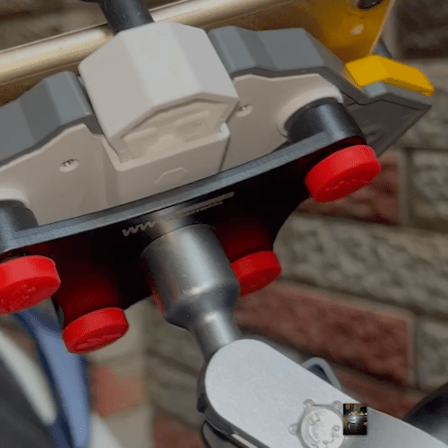 我的手機支架關箱及開箱-磁浮防震手機支架