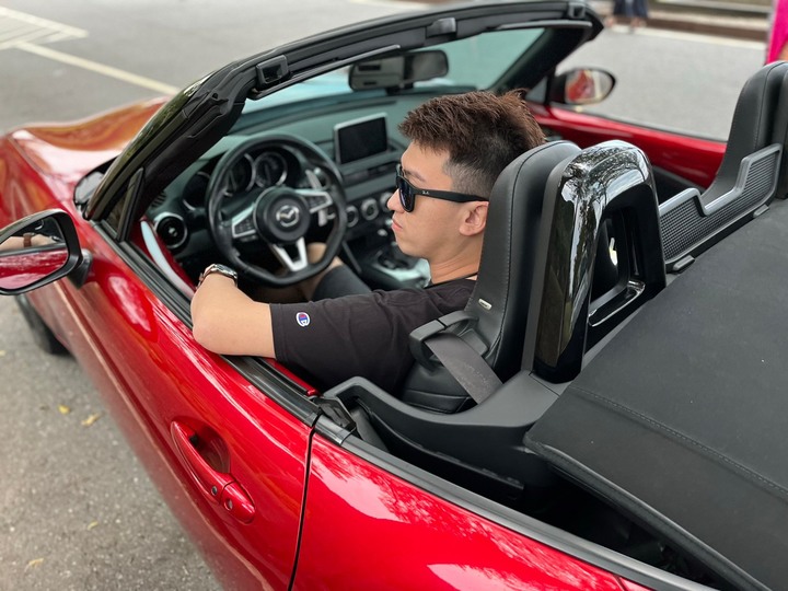 Mazda MX-5 頂棚選擇，請教各位大大