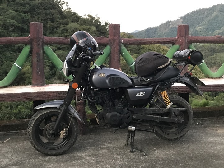 鄒鄒週週環島--車小志氣高小雲豹之死人骨頭秘徑