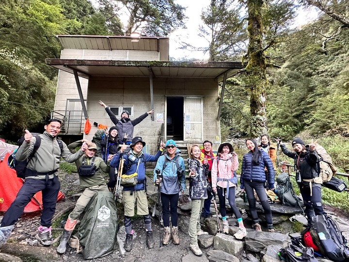 我是海龜,您登山會瘦嗎? 我的2022年團體登山全紀錄。(#芹仁PlayWhat)
