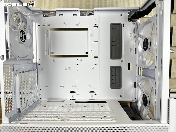 2022年度壓軸 聯力 LANCOOL 216 中塔式機殼