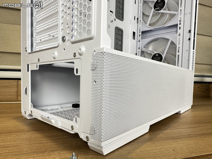 2022年度壓軸 聯力 LANCOOL 216 中塔式機殼