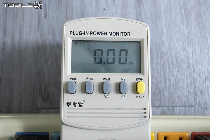 LG PuriCare AeroTower 三合一風革機｜涼風、暖風又能淨化空氣，一年四季不用收！