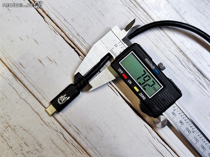 點我看大圖 USB-C充電傳輸線哪一款最好用?Avier Uni 系列高速資料傳輸充電線開箱實測