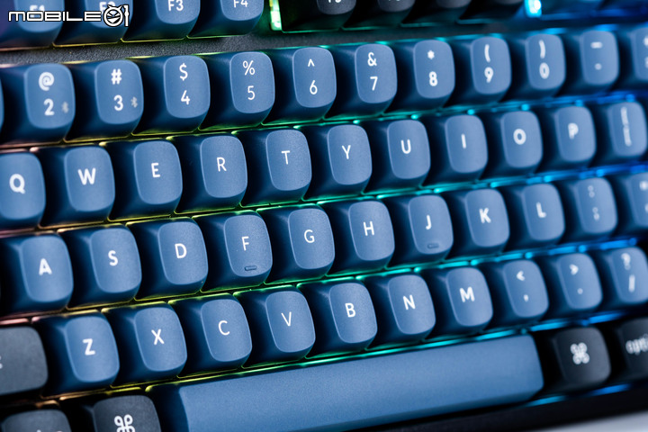 Keychron K8 Pro TKL 機械鍵盤開箱試用 以開源軟體賦予更多自訂功能的專業輸入工具