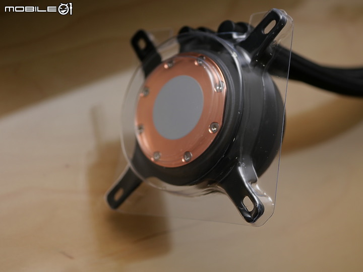 [開箱] Aspect RGB 風扇 FD Lumen S36 RGB v2
