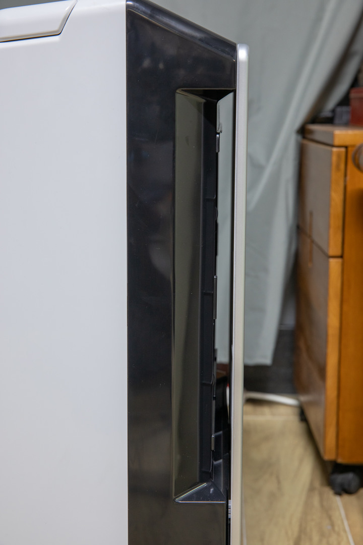體驗 Panasonic變頻省電雙科技除濕機 F-YV50LX，讓全家人一起美好生活