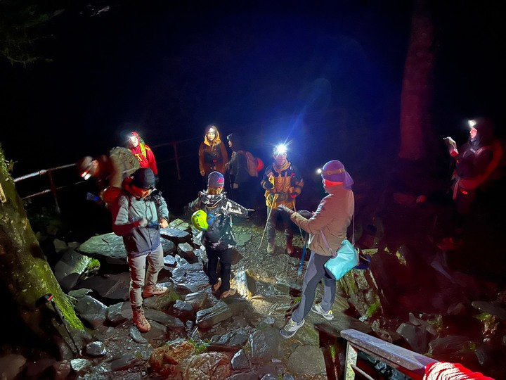 我是海龜,您登山會瘦嗎? 我的2022年團體登山全紀錄。(#芹仁PlayWhat)