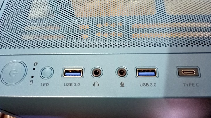 全新Montech Sky Two 開箱實測