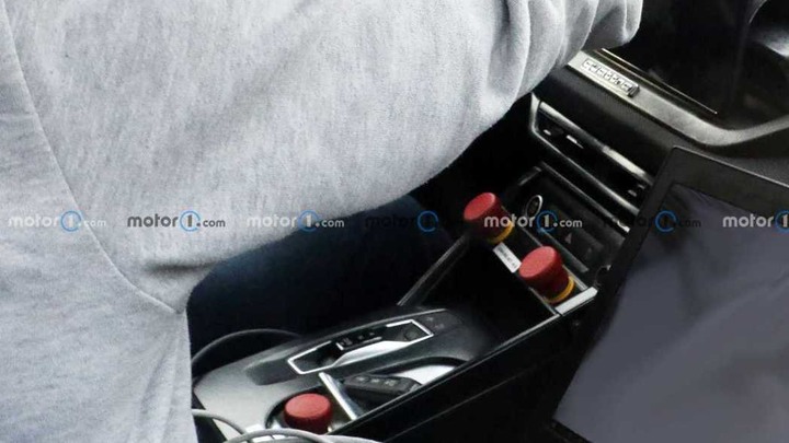 車系最後一次的內燃機!大改款Audi Q5內裝無偽裝首度捕獲