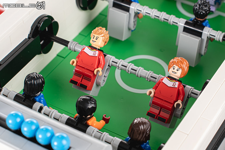 樂高LEGO Ideas 21337「手足球」｜經典自己組、樂享進球趣！