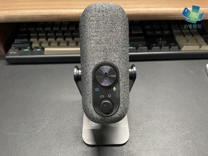 點我看大圖 【小宅開箱】好看實惠的多功能電容式麥克風 JLab Go Talk USB麥克風
