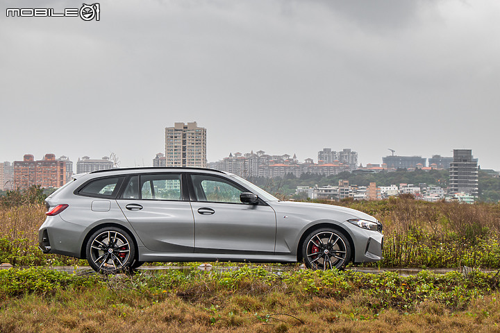 BMW M340i xDrive Touring 小改款試駕|不同以往的新行頭,一如既往的好身手!