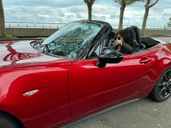 Mazda MX-5 頂棚選擇，請教各位大大