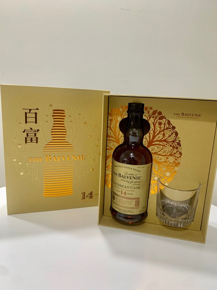 分享 過年前收到的名酒禮盒