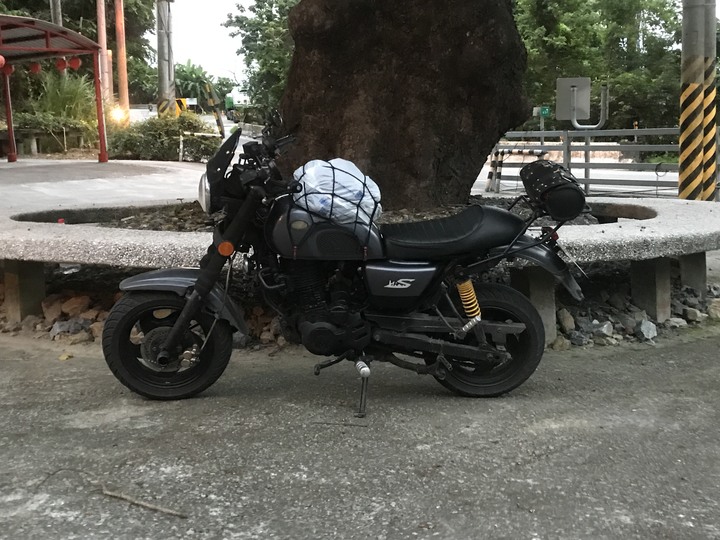 鄒鄒週週環島--車小志氣高小雲豹之死人骨頭秘徑