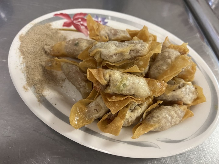 [食記] 李Y哥藥燉排骨，台灣基隆信義，軟嫩藥燉排骨配香酥炸餛飩！